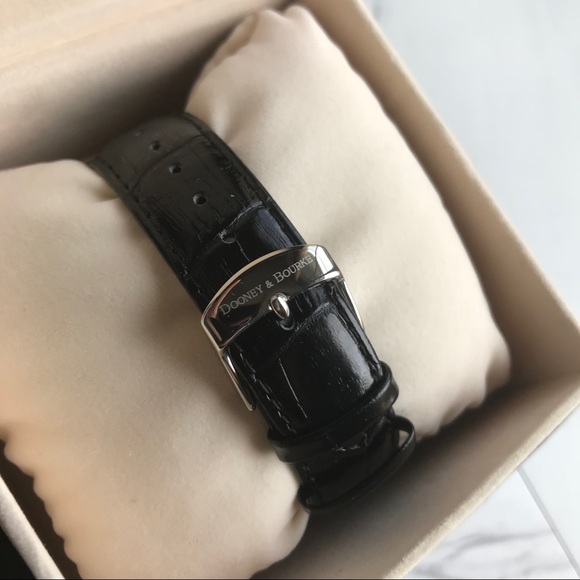 [Dooney & Bourke] Black Leather & Crystal Watch - Picture 4 of 8